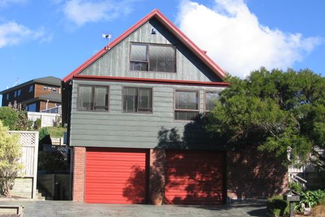 Photo of property in 73 Halswater Drive, Churton Park, Wellington, 6037