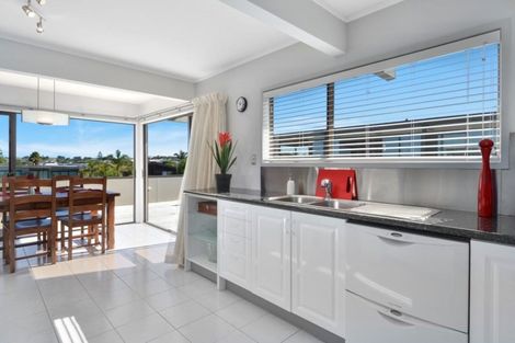 Photo of property in 19 Blue Bell Parade, Omaha, 0986