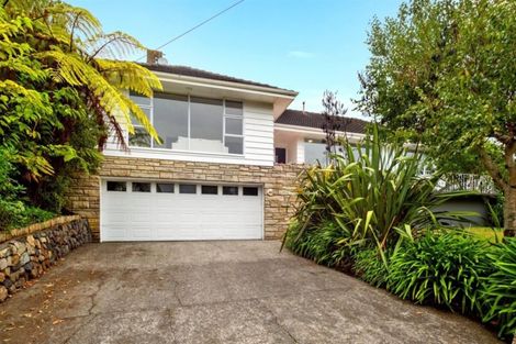 Photo of property in 3 Larsen Crescent, Tawa, Wellington, 5028