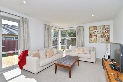 Photo of property in 14 Bancroft Place, Parklands, Christchurch, 8083