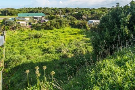 Photo of property in 69 Karaka Street, Castlecliff, Wanganui, 4501