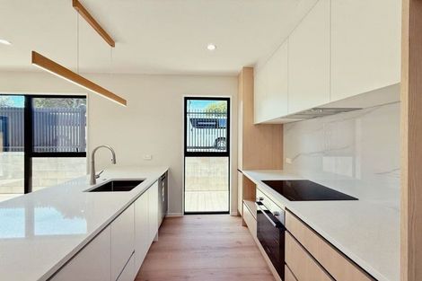 Photo of property in 7a Springside Place, New Lynn, Auckland, 0600