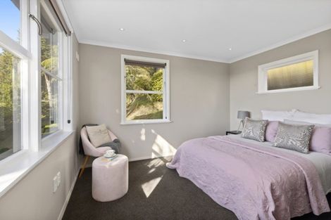 Photo of property in 149 Miromiro Road, Normandale, Lower Hutt, 5010