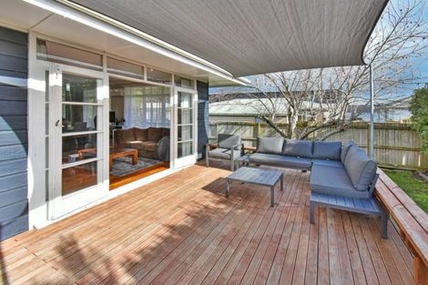 Photo of property in 2/16 View Road, Papakura, 2110