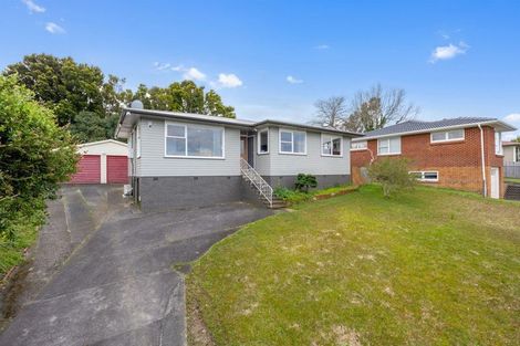 Photo of property in 9 Grimshaw Place, Henderson, Auckland, 0612