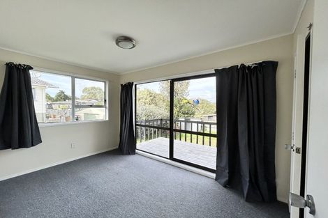 Photo of property in 53 Donovan Avenue, Massey, Auckland, 0614