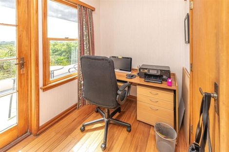 Photo of property in 27 Mount View Road, Bastia Hill, Whanganui, 4500