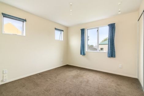 Photo of property in 31 Olliviers Road, Phillipstown, Christchurch, 8011