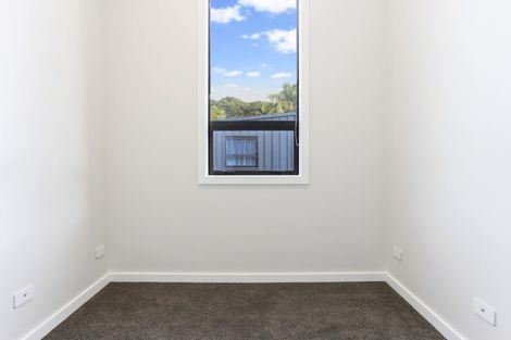 Photo of property in 7 Kaihuia Lane, Oratia, Auckland, 0604