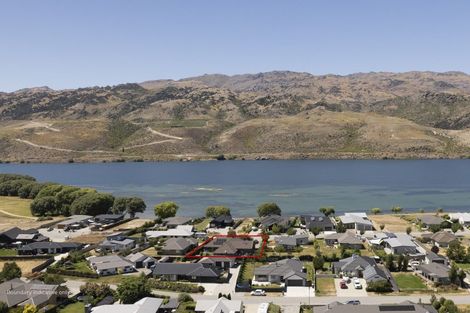 Photo of property in 21 De Bettencor Place, Mount Pisa, Cromwell, 9383