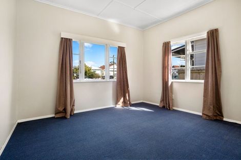 Photo of property in 7 Huia Street, Petone, Lower Hutt, 5012