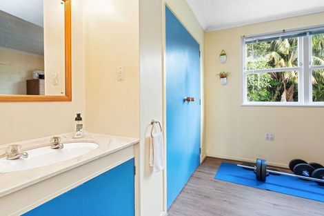 Photo of property in 1 Ranfurly Place, Te Kamo, Whangarei, 0112