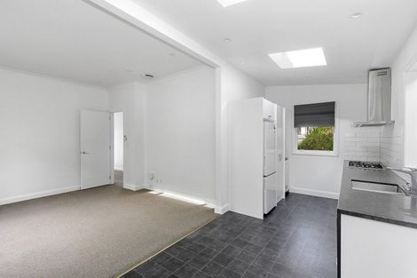 Photo of property in 19 Charlotte Avenue, Brooklyn, Wellington, 6021