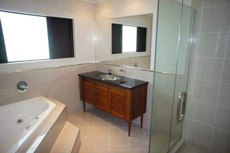 Photo of property in 3 Courtneys, West Harbour, Auckland, 0618