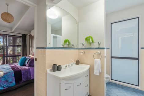 Photo of property in 29 Glencoe Road, Browns Bay, Auckland, 0630