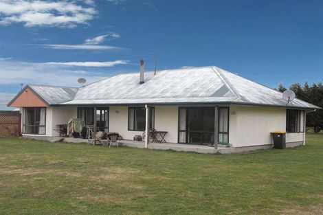 Photo of property in 273 Derretts Road, Hororata, Darfield, 7572