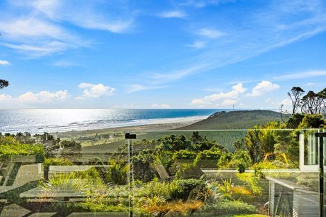 Photo of property in 93 Oaia Road, Muriwai, 0881
