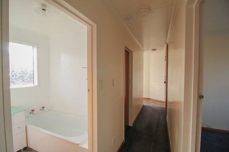 Photo of property in 15 Blackwater Street, Bluff, 9814