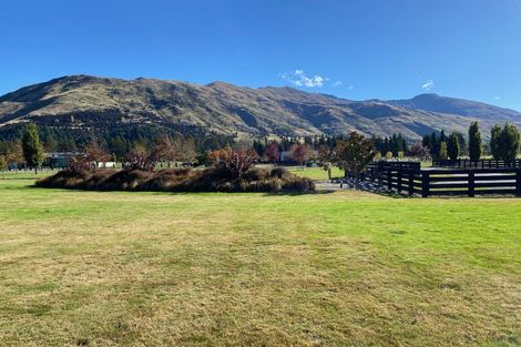 Photo of property in 14 Little Orchard Way, Wanaka, 9382
