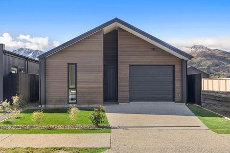 Photo of property in 51 Gillespie Street, Lake Hawea, 9382