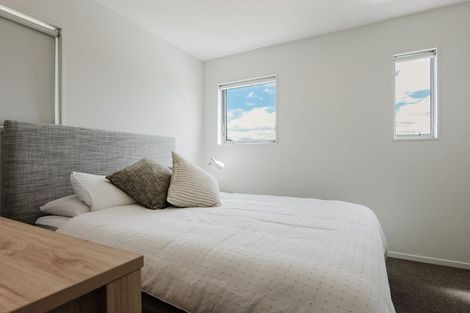 Photo of property in 28 Earlsworth Road, Mangere East, Auckland, 2024