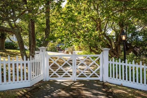 Photo of property in 6 Glade Place, Birkenhead, Auckland, 0626