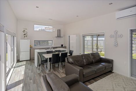 Photo of property in 44 Mako Avenue, Whiritoa, Whangamata, 3691