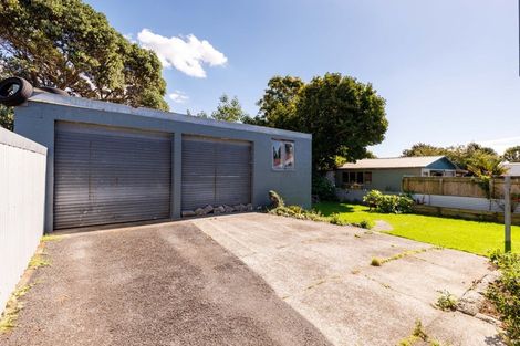 Photo of property in 27 Leslie Street, Waitara, 4320