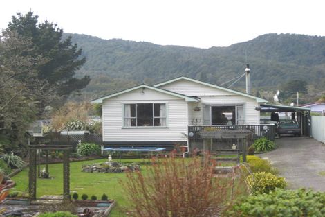 Photo of property in 64 Ranfurly Street, Runanga, 7803