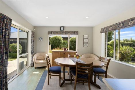 Photo of property in 6 Ross Place, Northwood, Christchurch, 8051