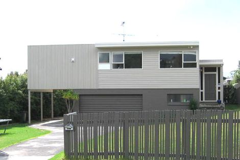 Photo of property in 6 Cezanne Place, New Lynn, Auckland, 0600