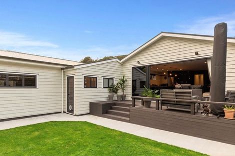 Photo of property in 54 Horoeka Street, Stokes Valley, Lower Hutt, 5019