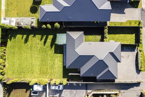 Photo of property in 60 Luxembourg Crescent, Halswell, Christchurch, 8025