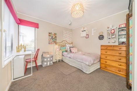 Photo of property in 10 Whitley Avenue, Ebdentown, Upper Hutt, 5018