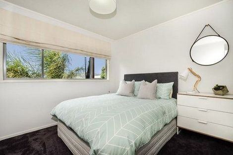 Photo of property in 61 The Terrace, Herald Island, Auckland, 0618