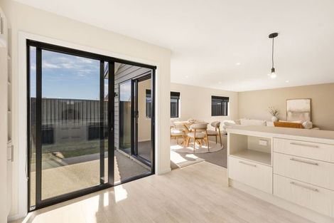 Photo of property in 10 Waddell Street, Lake Hawea, 9382