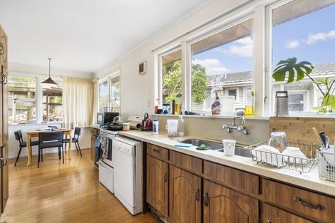 Photo of property in 11 Sycamore Drive, Sunnynook, Auckland, 0620