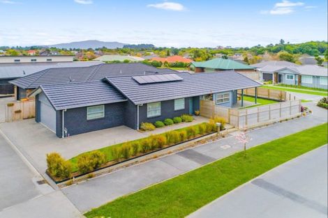 Photo of property in 55 Waipunahau Road, Waikanae, 5036
