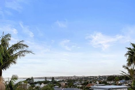 Photo of property in 37 Toroa Street, Torbay, Auckland, 0630