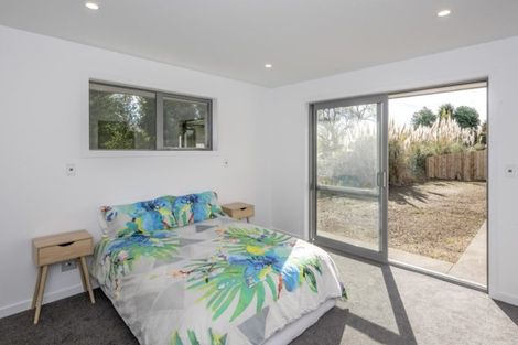 Photo of property in 25 Barry Curtis Place, Levin, 5510