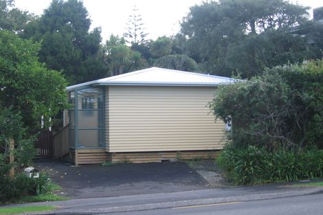 Photo of property in 155 Golf Road, Titirangi, Auckland, 0604