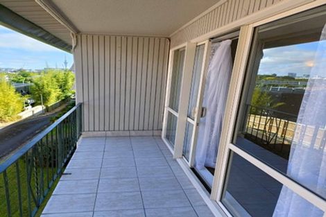 Photo of property in 8/23 View Road, Mount Eden, Auckland, 1024
