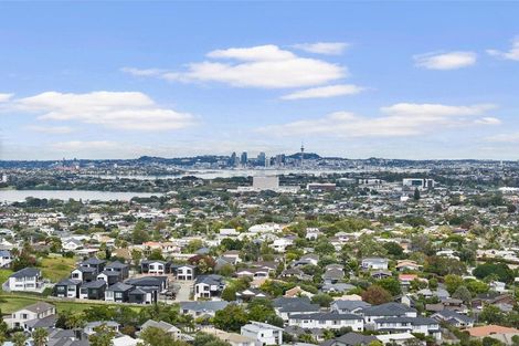 Photo of property in 219 East Coast Road, Campbells Bay, Auckland, 0620