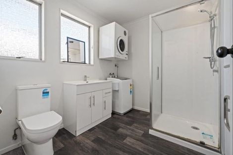 Photo of property in 81 Awanui Street, Merrilands, New Plymouth, 4312