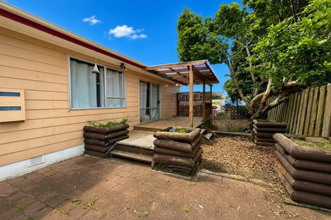Photo of property in 23 Balloch Street, Randwick Park, Auckland, 2105