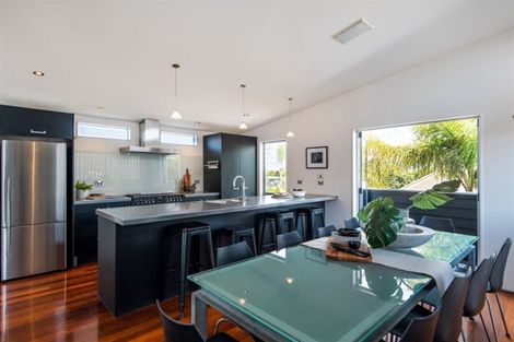 Photo of property in 45 Williamson Avenue, Belmont, Auckland, 0622