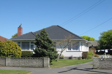 Photo of property in 19 Wilton Crescent, Bishopdale, Christchurch, 8053