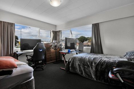 Photo of property in 4/194 Powderham Street, New Plymouth, 4310