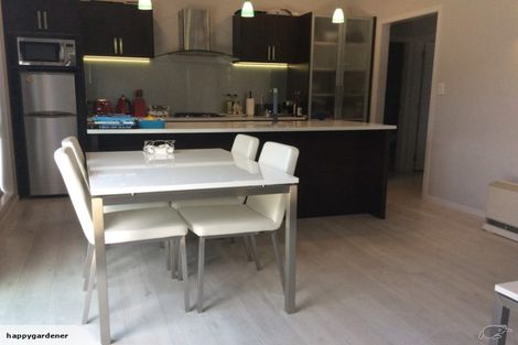 Photo of property in 15 Old Lake Road, Narrow Neck, Auckland, 0624