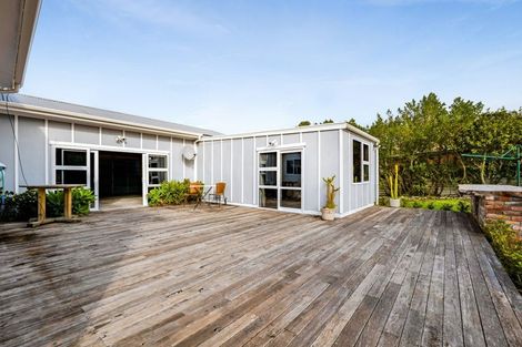 Photo of property in 34 Kawei Road, Ohawe, Hawera, 4671